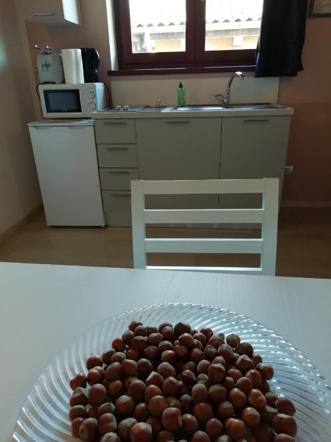 노벨로 Vite Dipinte 1 Bilocale In Langa 아파트 외부 사진