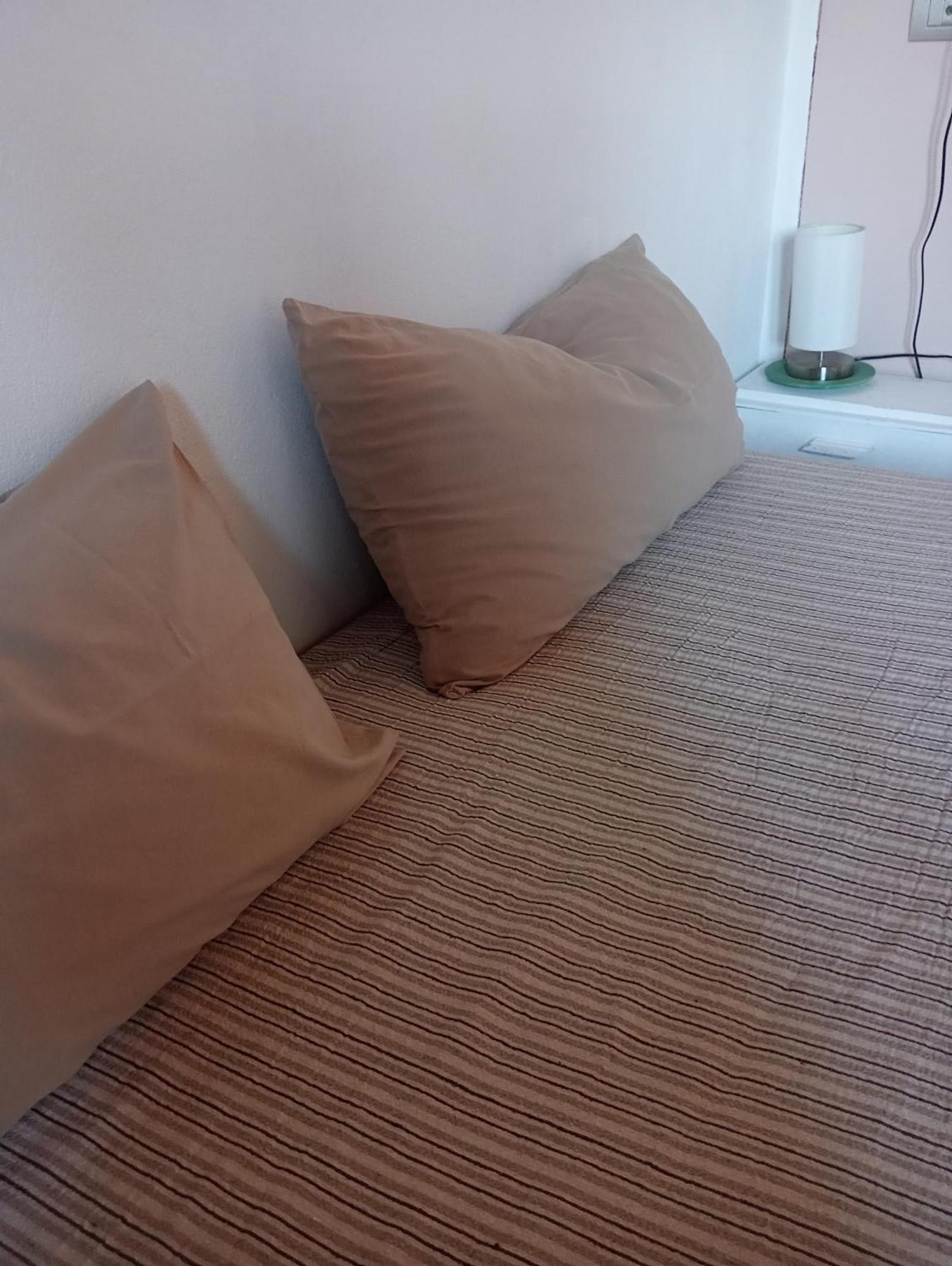 노벨로 Vite Dipinte 1 Bilocale In Langa 아파트 외부 사진